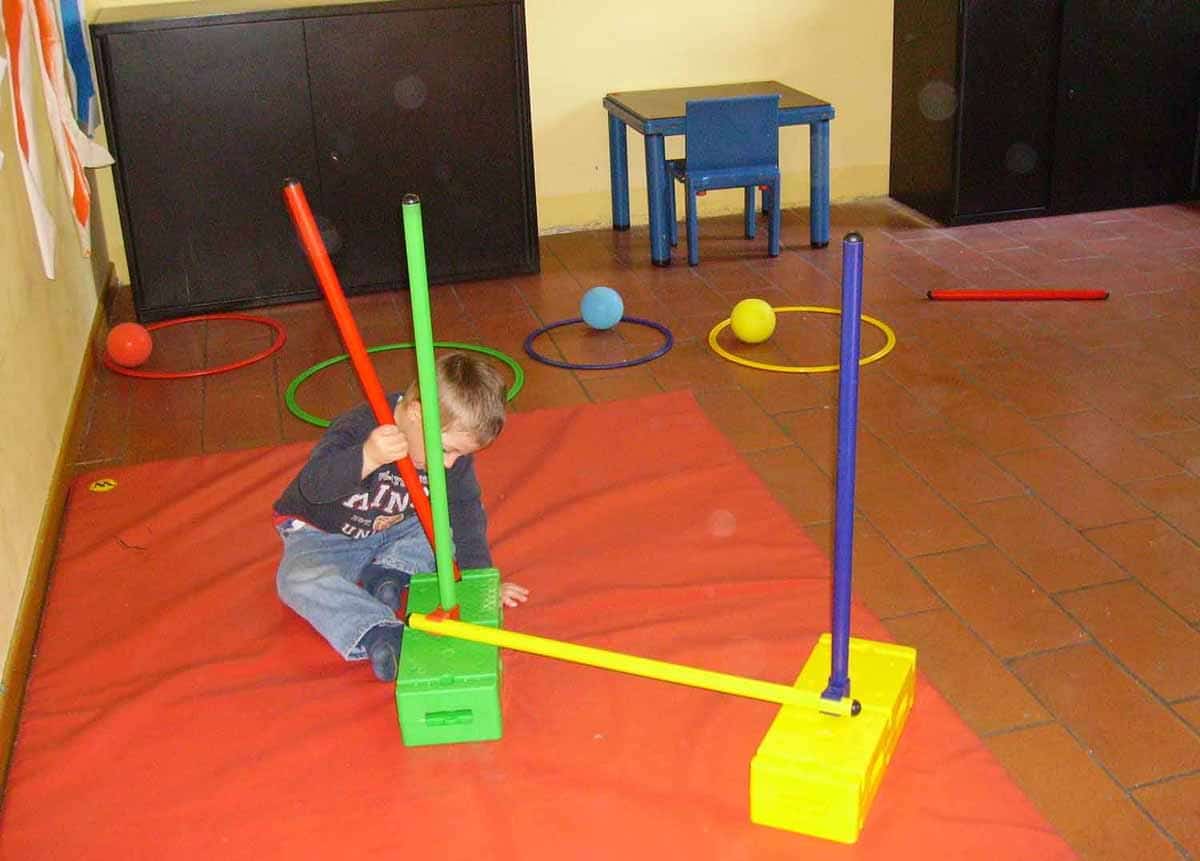 Foto di una attività di neuropsicomotricità Foto di una attività di neuropsicomotricità