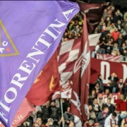 Lo stadio con viola e granata insieme
